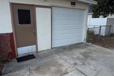 House in Clearwater, Florida 3 bedrooms, 122.07 sq.m. № 2200761 - photo 5