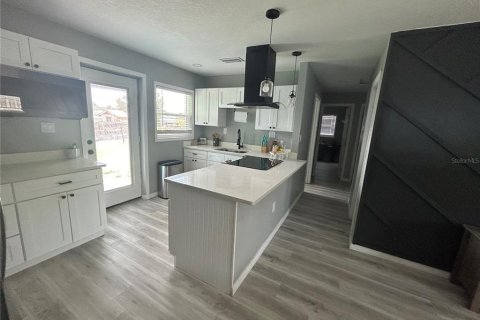 House in Lakeland, Florida 3 bedrooms, 80.27 sq.m. № 1917777 - photo 22
