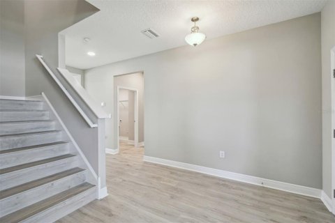 Casa en venta en Spring Hill, Florida, 4 dormitorios, 263.38 m2 № 1515282 - foto 9