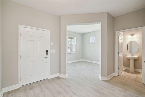 Casa en venta en Spring Hill, Florida, 4 dormitorios, 263.38 m2 № 1515282 - foto 4