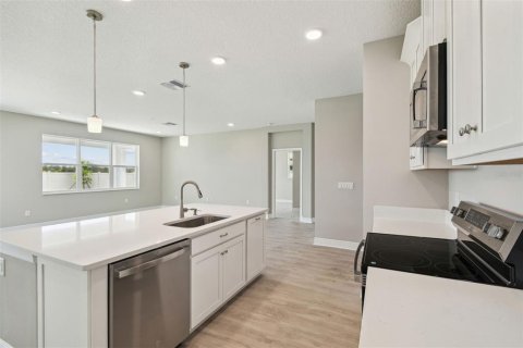 Casa en venta en Spring Hill, Florida, 4 dormitorios, 263.38 m2 № 1515282 - foto 15