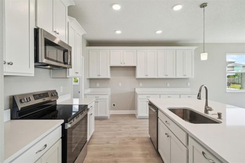 Casa en venta en Spring Hill, Florida, 4 dormitorios, 263.38 m2 № 1515282 - foto 13