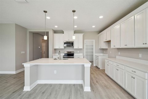Casa en venta en Spring Hill, Florida, 4 dormitorios, 263.38 m2 № 1515282 - foto 17