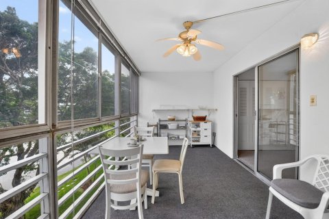 Condo in Deerfield Beach, Florida, 1 bedroom № 2246227 - photo 23