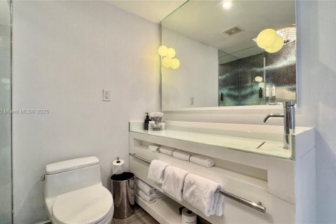 Condominio en venta en Miami Beach, Florida, 45.8 m2 № 1738244 - foto 11