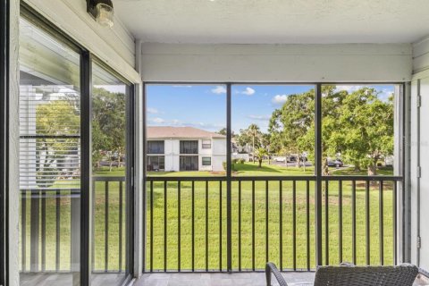 Condo in Oldsmar, Florida, 2 bedrooms  № 1793964 - photo 26