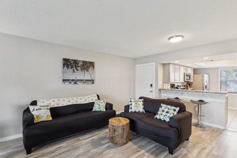 Condo in Oldsmar, Florida, 2 bedrooms  № 1793964 - photo 4
