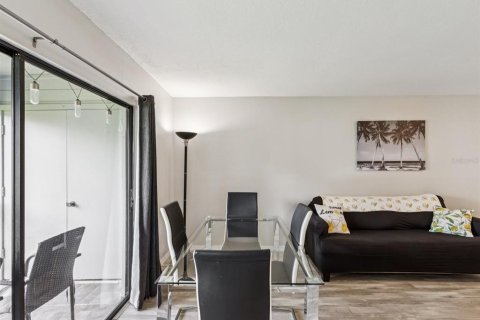 Condo in Oldsmar, Florida, 2 bedrooms  № 1793964 - photo 7