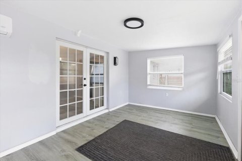House in Englewood, Florida 2 bedrooms, 117.34 sq.m. № 2147975 - photo 30