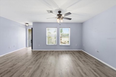 House in Englewood, Florida 2 bedrooms, 117.34 sq.m. № 2147975 - photo 6