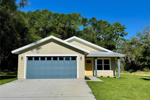 House in Trenton, Florida 3 bedrooms, 118.26 sq.m. № 2131618