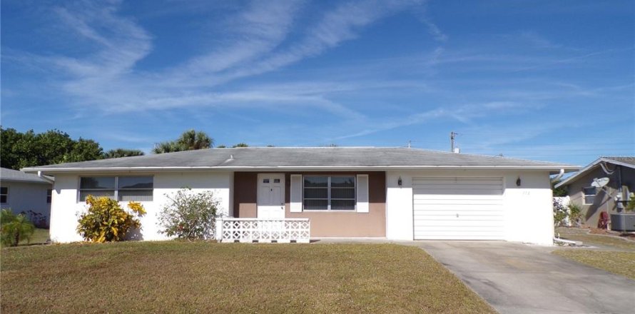 House in Port Charlotte, Florida 2 bedrooms, 107.4 sq.m. № 1812523