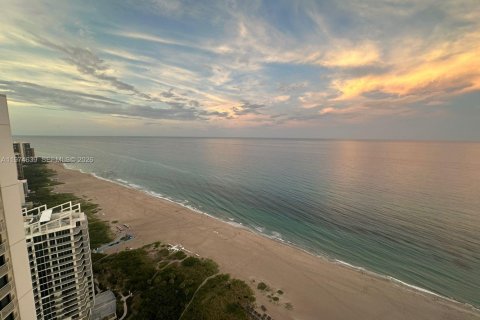 Condo in Riviera Beach, Florida, 2 bedrooms  № 2039987 - photo 23