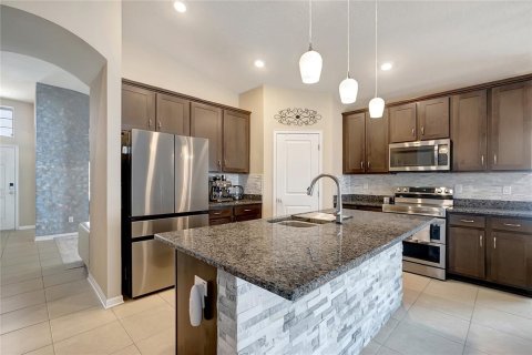 Villa ou maison à vendre à Spring Hill, Floride: 4 chambres, 204.94 m2 № 1911353 - photo 12