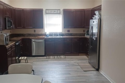 Casa en venta en Saint Petersburg, Florida, 4 dormitorios, 184.13 m2 № 1745316 - foto 9