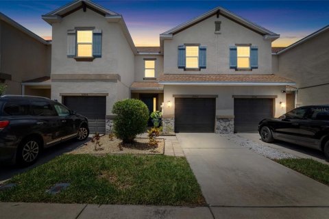 Townhouse in Tampa, Florida 3 bedrooms, 147.16 sq.m. № 1757972 - photo 2