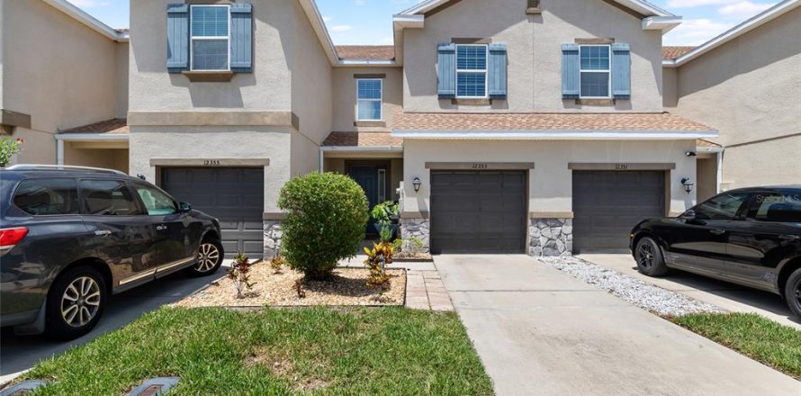 Townhouse in Tampa, Florida 3 bedrooms, 147.16 sq.m. № 1757972