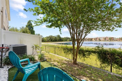 Townhouse in Tampa, Florida 3 bedrooms, 147.16 sq.m. № 1757972 - photo 25