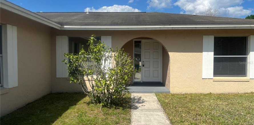Casa en Kissimmee, Florida 3 dormitorios, 118.17 m2 № 1733483