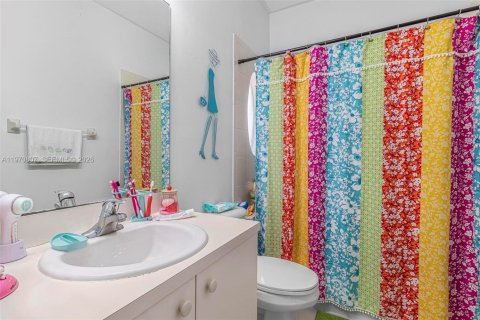 House in Homestead, Florida 3 bedrooms, 203.08 sq.m. № 2031462 - photo 18