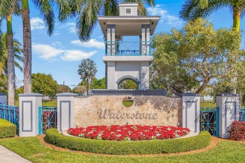 House in Homestead, Florida 3 bedrooms, 203.08 sq.m. № 2031462 - photo 4