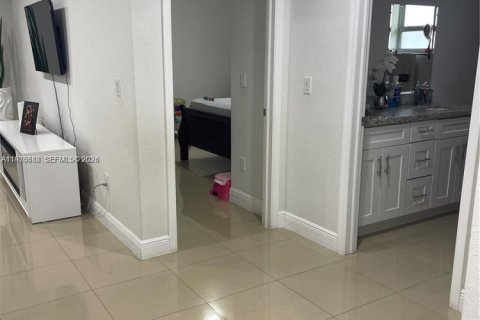 Villa ou maison à vendre à Palm Beach, Floride: 3 chambres, 125.6 m2 № 1996313 - photo 6