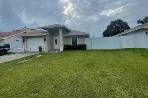 Villa ou maison à vendre à Palm Beach, Floride: 3 chambres, 125.6 m2 № 1996313 - photo 4