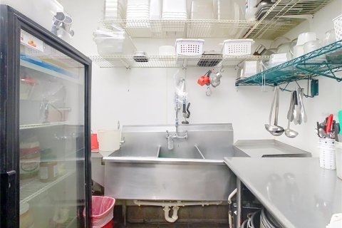 Купить коммерческую недвижимость в Тампа, Флорида № 1540990 - фото 24