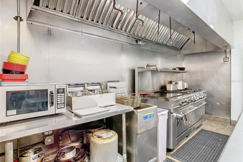Купить коммерческую недвижимость в Тампа, Флорида № 1540990 - фото 20