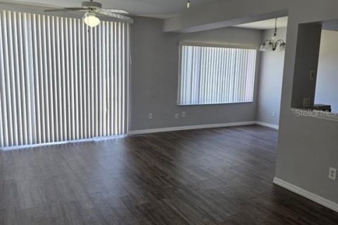 Touwnhouse à louer à Davenport, Floride: 3 chambres, 174.75 m2 № 2109468 - photo 8
