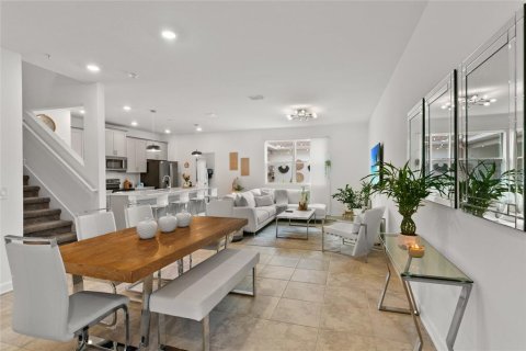 Townhouse in Orlando, Florida 4 bedrooms, 185.06 sq.m. № 1619225 - photo 6