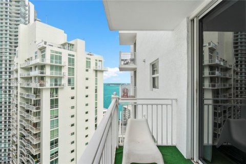 Condominio en venta en Miami, Florida, 1 dormitorio, 60.39 m2 № 2056756 - foto 2