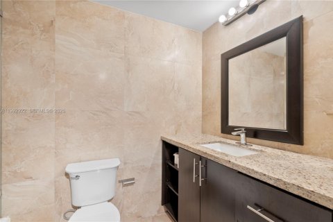 Condominio en venta en Miami, Florida, 1 dormitorio, 60.39 m2 № 2056756 - foto 13