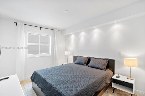 Condominio en venta en Miami, Florida, 1 dormitorio, 60.39 m2 № 2056756 - foto 11