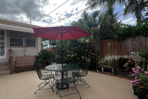 Commercial property in West Palm Beach, Florida 193.05 sq.m. № 1971616 - photo 8