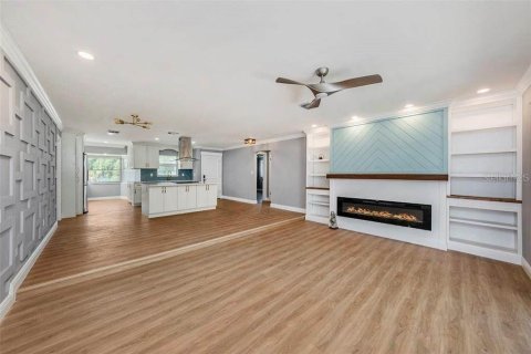 House in Clearwater, Florida 3 bedrooms, 140.75 sq.m. № 1725585 - photo 5