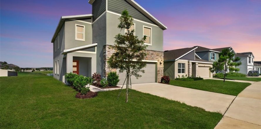 Villa ou maison à Wesley Chapel, Floride 4 chambres, 209.96 m2 № 2203186