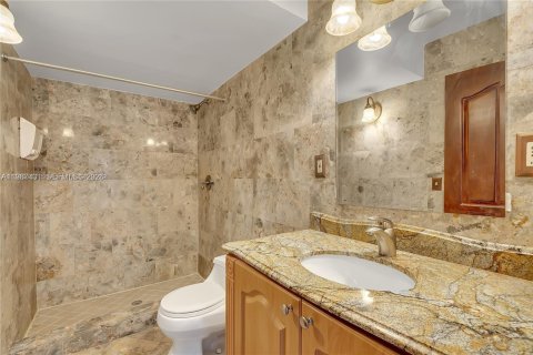 Condominio en venta en Hialeah, Florida, 3 dormitorios, 91.04 m2 № 2047805 - foto 7