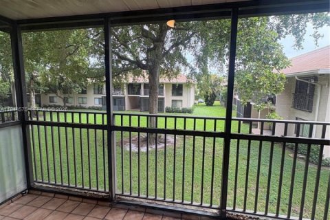 Снять в аренду кондоминиум в Холливуд, Флорида 2 спальни, 79.71м2, № 2000517 - фото 16