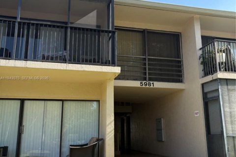 Снять в аренду кондоминиум в Холливуд, Флорида 2 спальни, 79.71м2, № 2000517 - фото 5