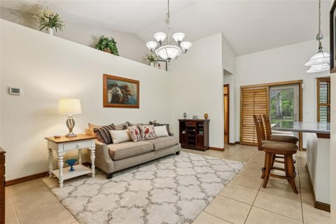 Casa en venta en Deltona, Florida, 3 dormitorios, 157.56 m2 № 1782511 - foto 11