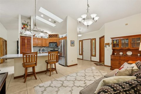 Casa en venta en Deltona, Florida, 3 dormitorios, 157.56 m2 № 1782511 - foto 10