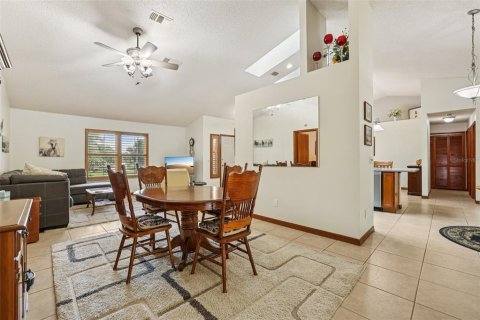 Casa en venta en Deltona, Florida, 3 dormitorios, 157.56 m2 № 1782511 - foto 5