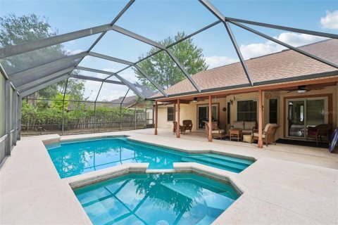 Casa en venta en Deltona, Florida, 3 dormitorios, 157.56 m2 № 1782511 - foto 2