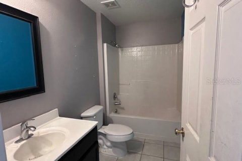 House in Dundee, Florida 4 bedrooms, 208.29 sq.m. № 1810479 - photo 13