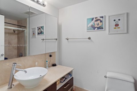 Condominio en venta en Miami, Florida, 2 dormitorios, 120.59 m2 № 1702258 - foto 18