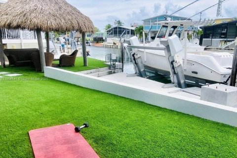 House in Tavernier, Florida 5 bedrooms, 240.25 sq.m. № 1893062 - photo 24