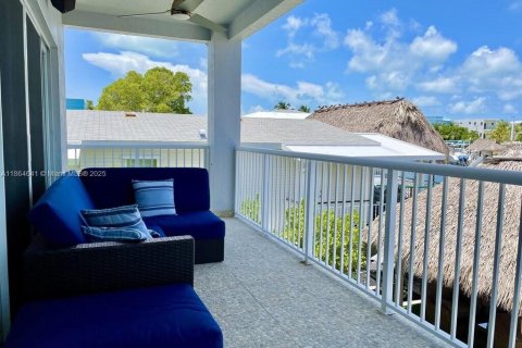 House in Tavernier, Florida 5 bedrooms, 240.25 sq.m. № 1893062 - photo 22