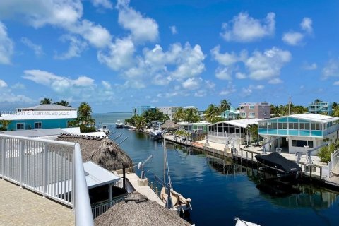 House in Tavernier, Florida 5 bedrooms, 240.25 sq.m. № 1893062 - photo 28