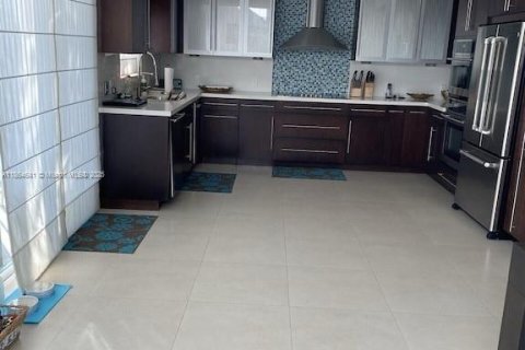 House in Tavernier, Florida 5 bedrooms, 240.25 sq.m. № 1893062 - photo 8